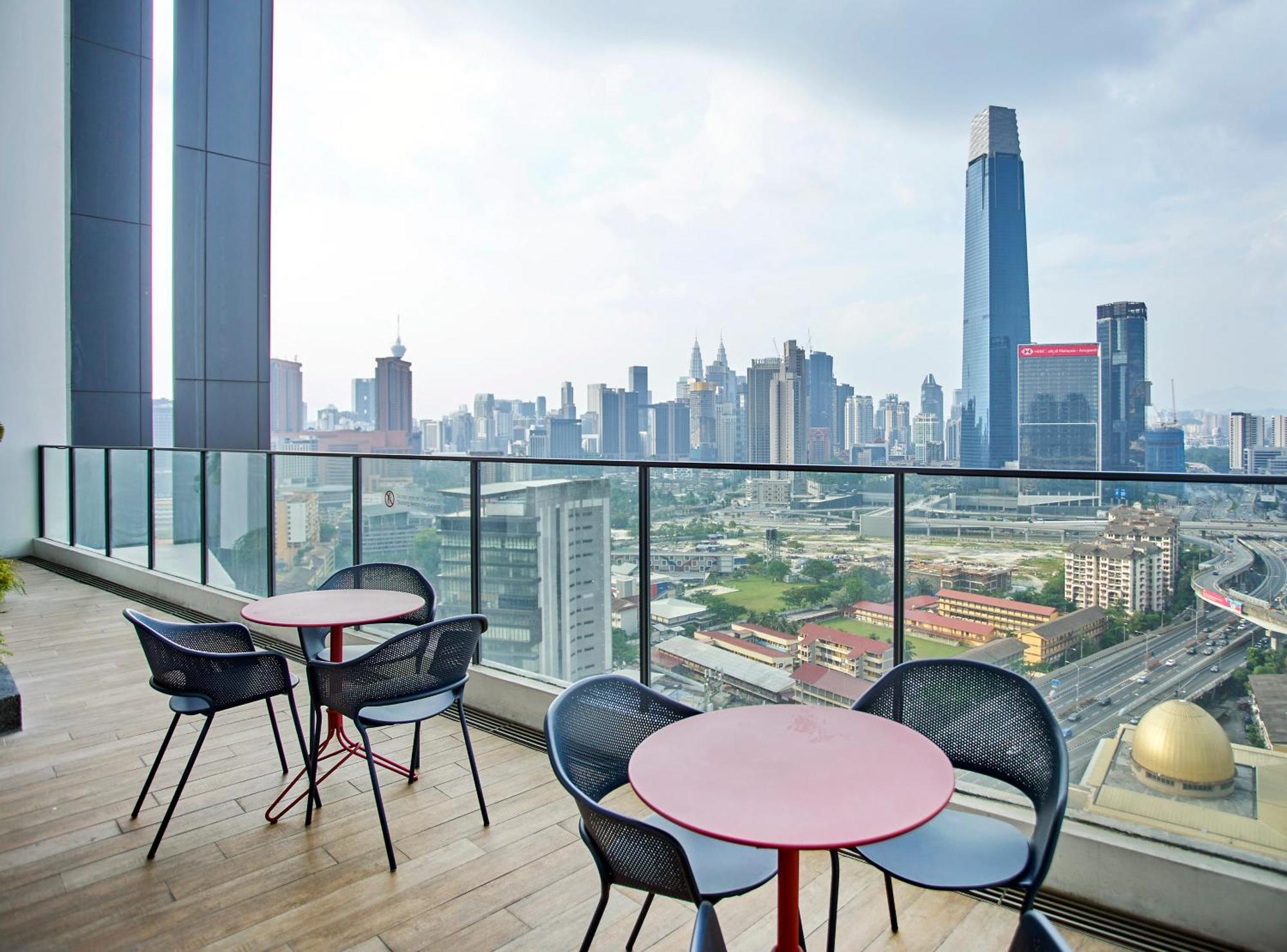 Continew Residence Trx Kl Kuala Lumpur Exteriör bild